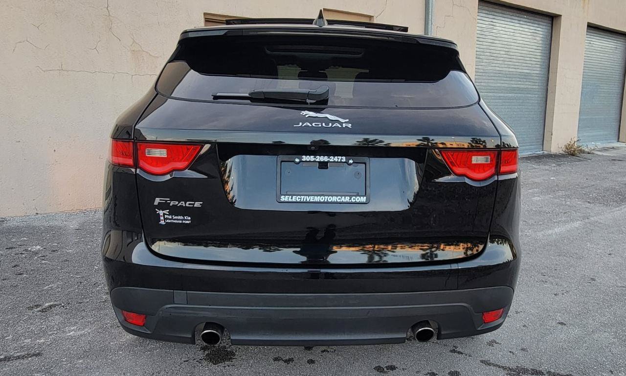 Used 2018 Jaguar F-PACE Premium AWD/4WD image 10