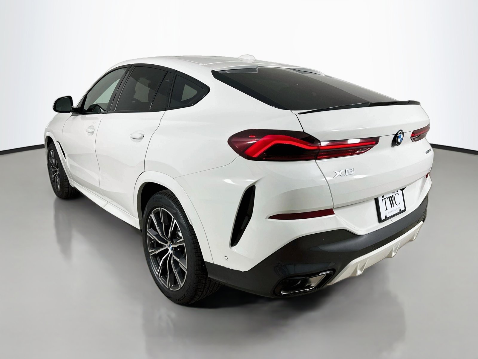 New 2027 BMW X6 xDrive40i AWD/4WD image 7