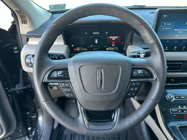 Used 2023 Lincoln Nautilus AWD w/ Premium Package image 15