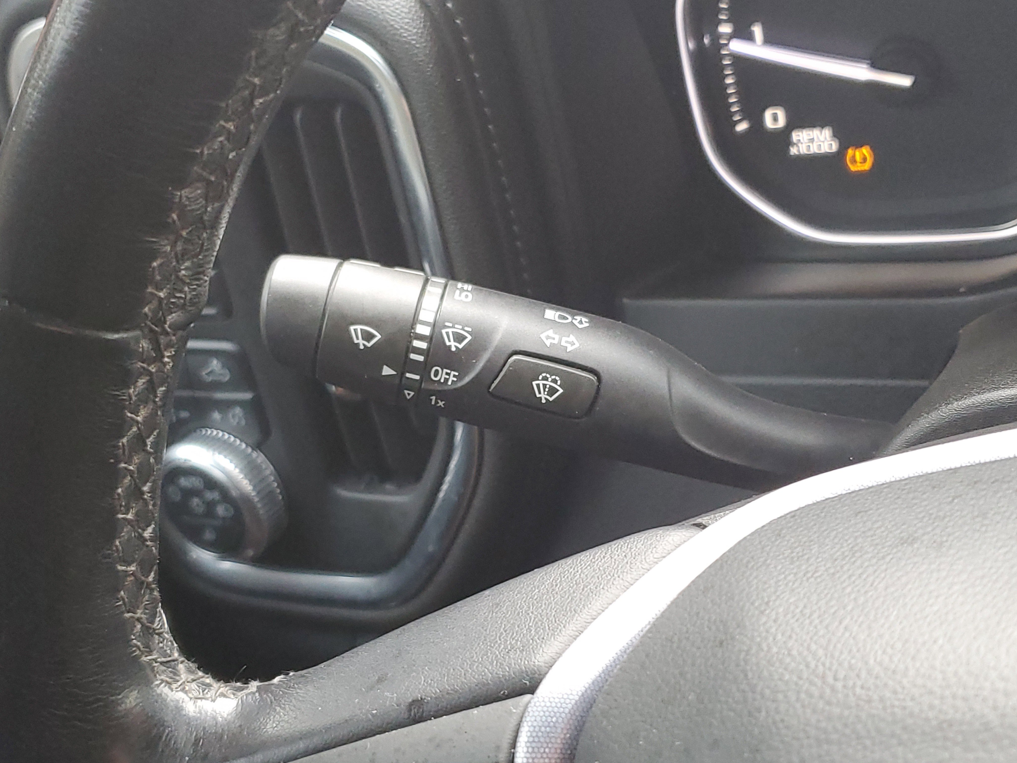 Used 2020 GMC Sierra 3500 SLT w/ SLT Convenience Package image 15