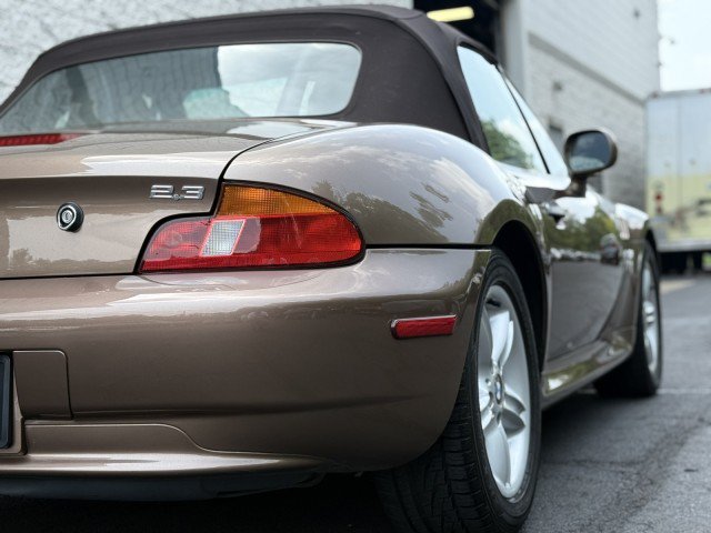Used 2000 BMW Z3 2.5i RWD image 19