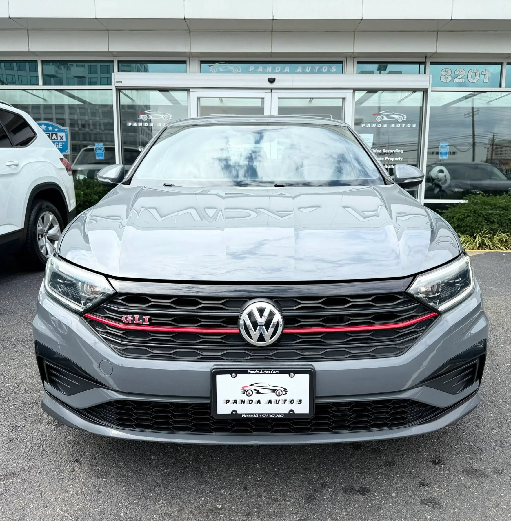 Used 2019 Volkswagen Jetta GLI FWD image 2