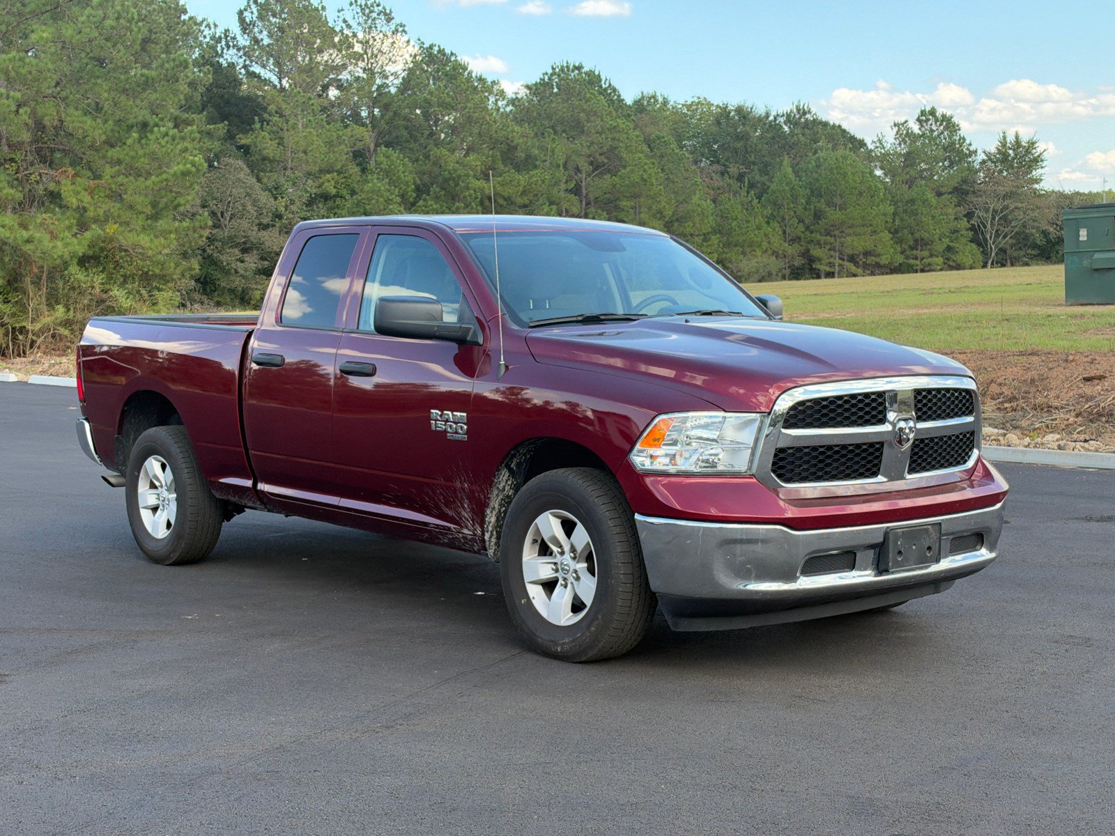 Used 2024 RAM 1500 Classic SLT AWD/4WD image 3