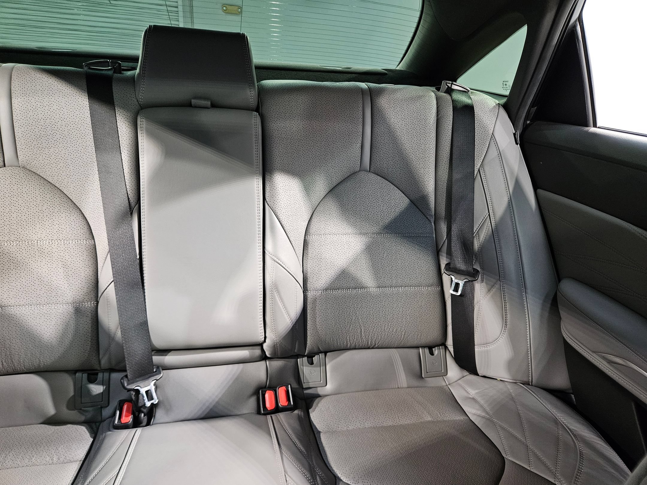 Used 2021 Toyota Avalon Limited w/ Advanced Safety Package FWD image 14