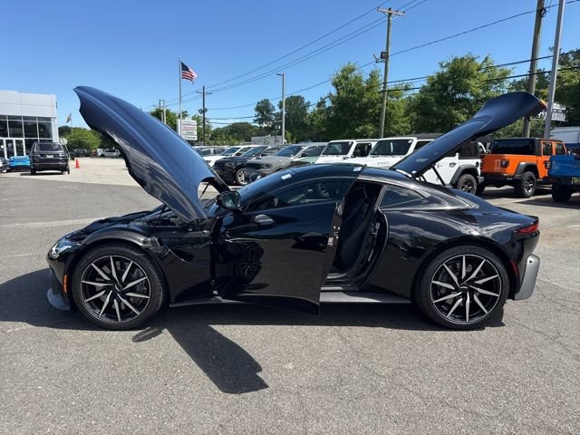 Used 2020 Aston Martin V8 Vantage Coupe RWD image 35