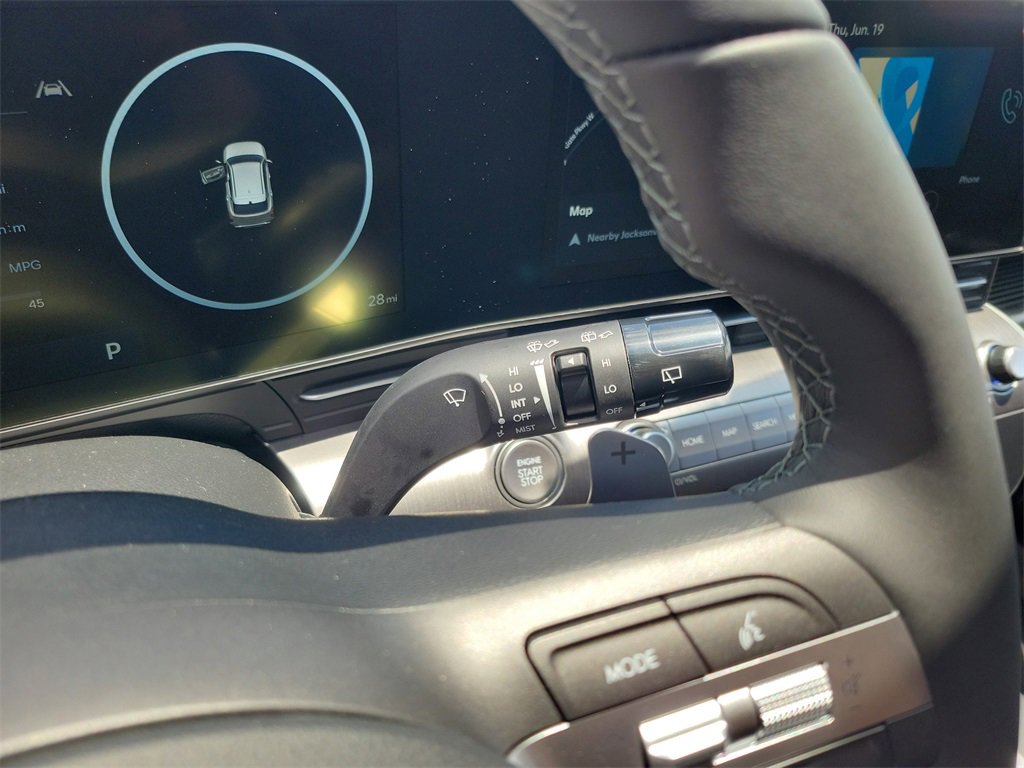 Used 2025 Hyundai Kona SEL image 15