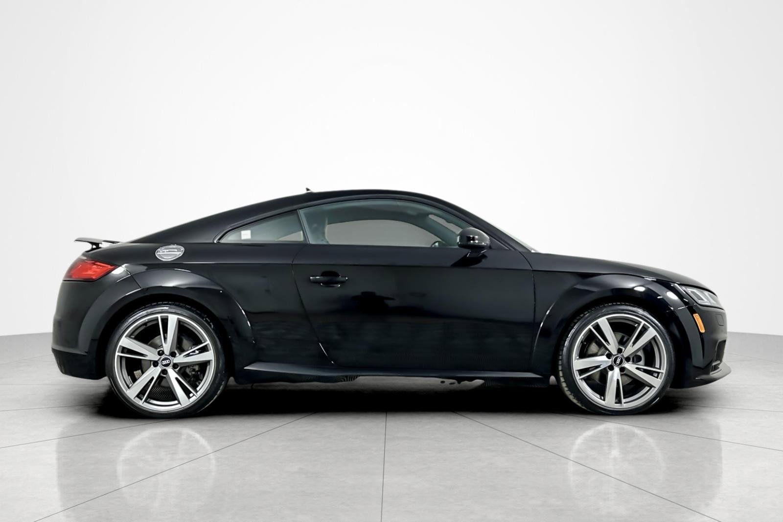Used 2022 Audi TT 2.0T w/ 19" Wheel Package image 6