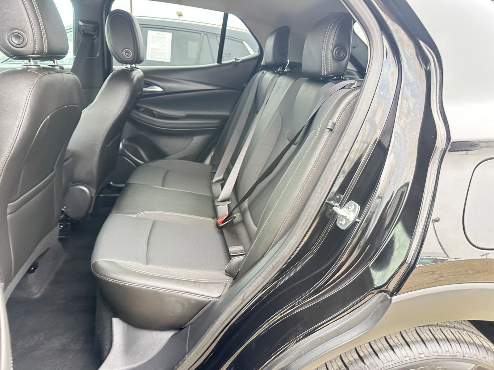 Used 2025 Buick Encore GX Preferred image 37