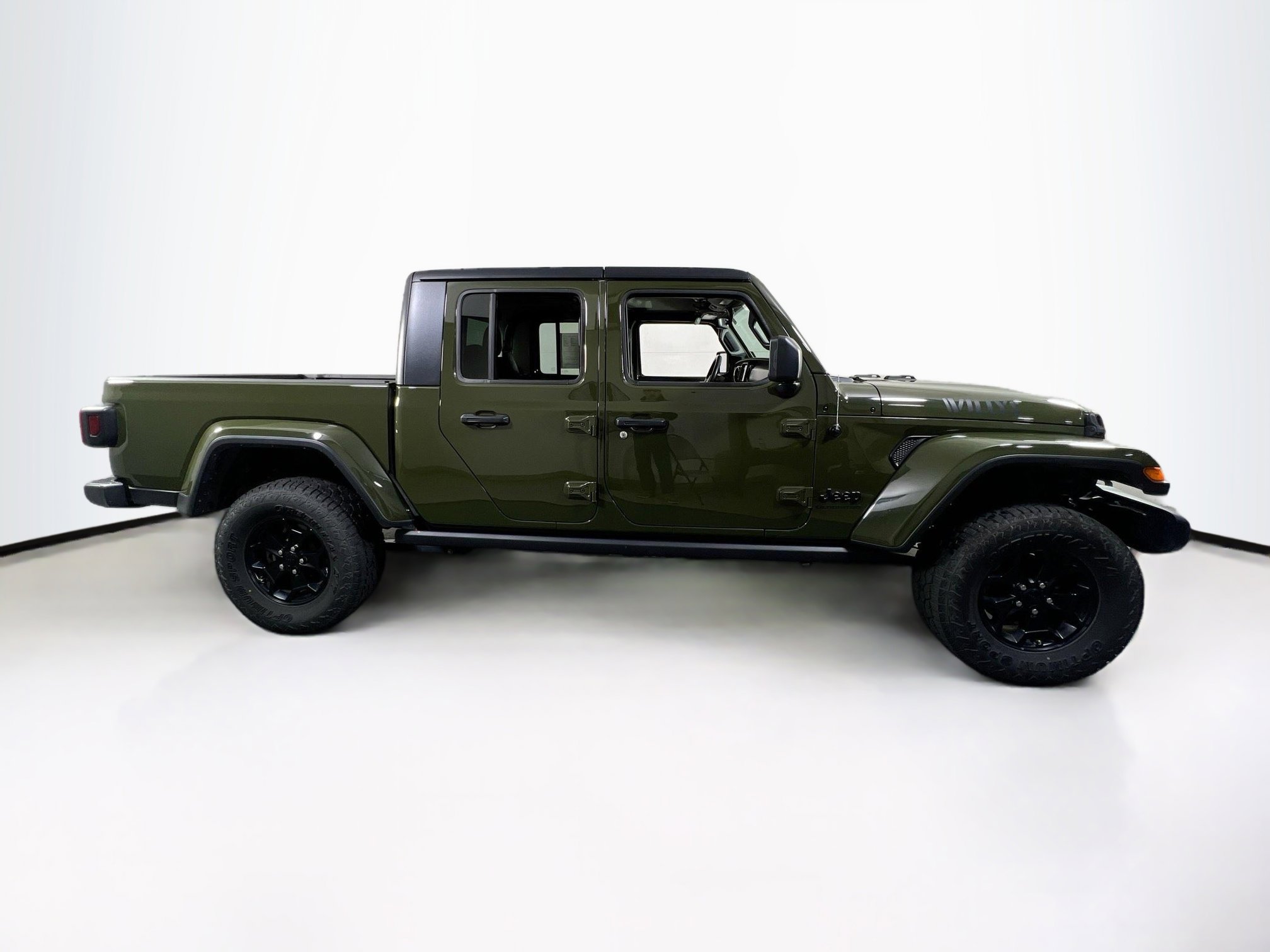 Used 2022 Jeep Gladiator Willys image 4