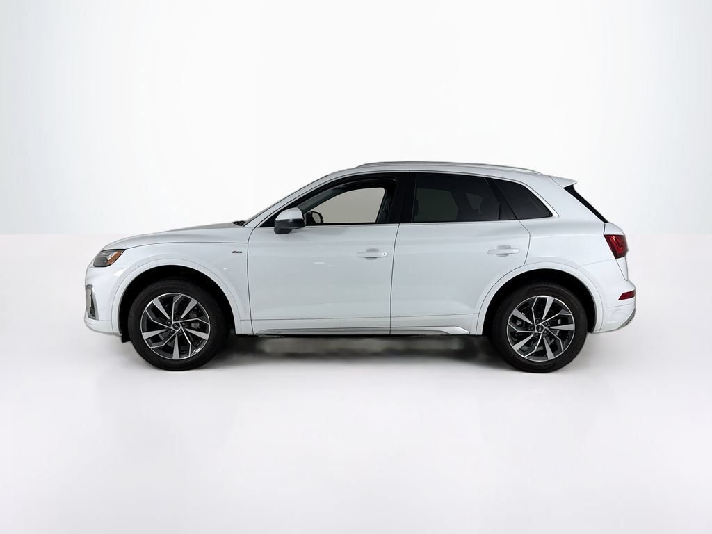 Used 2024 Audi Q5 2.0T Premium AWD/4WD image 2