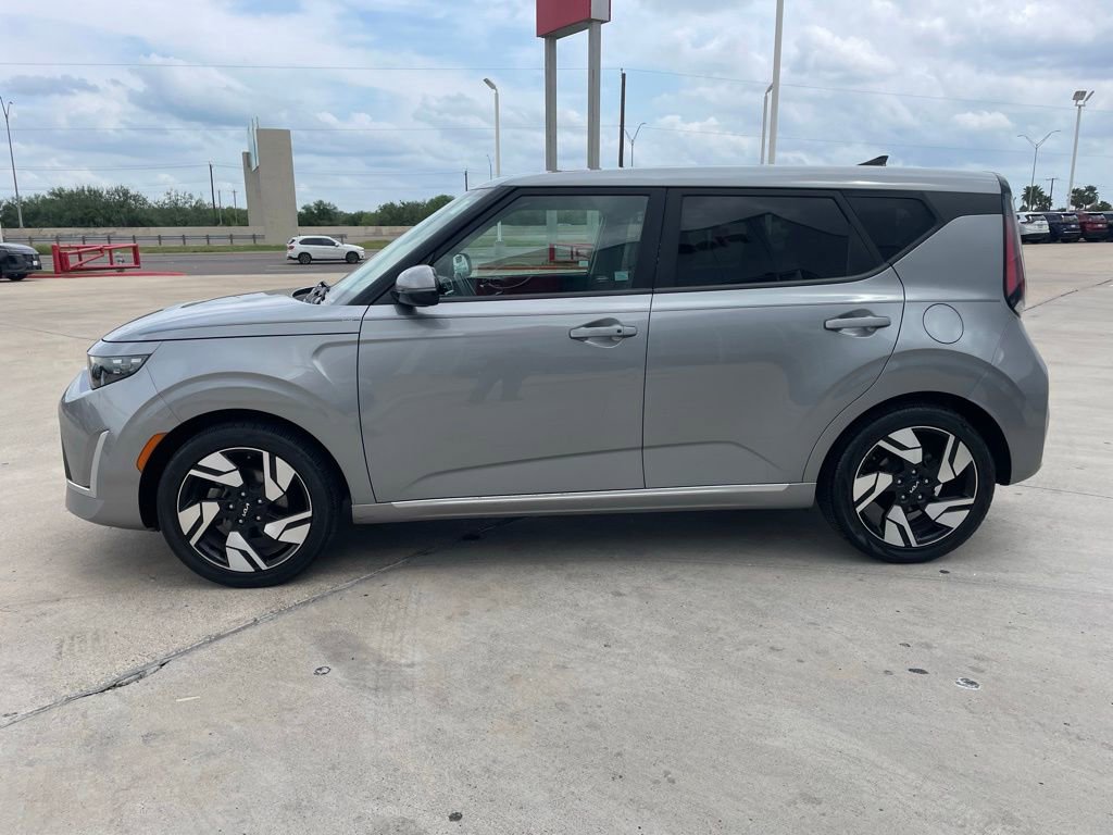 Used 2023 Kia Soul GT-Line FWD image 4