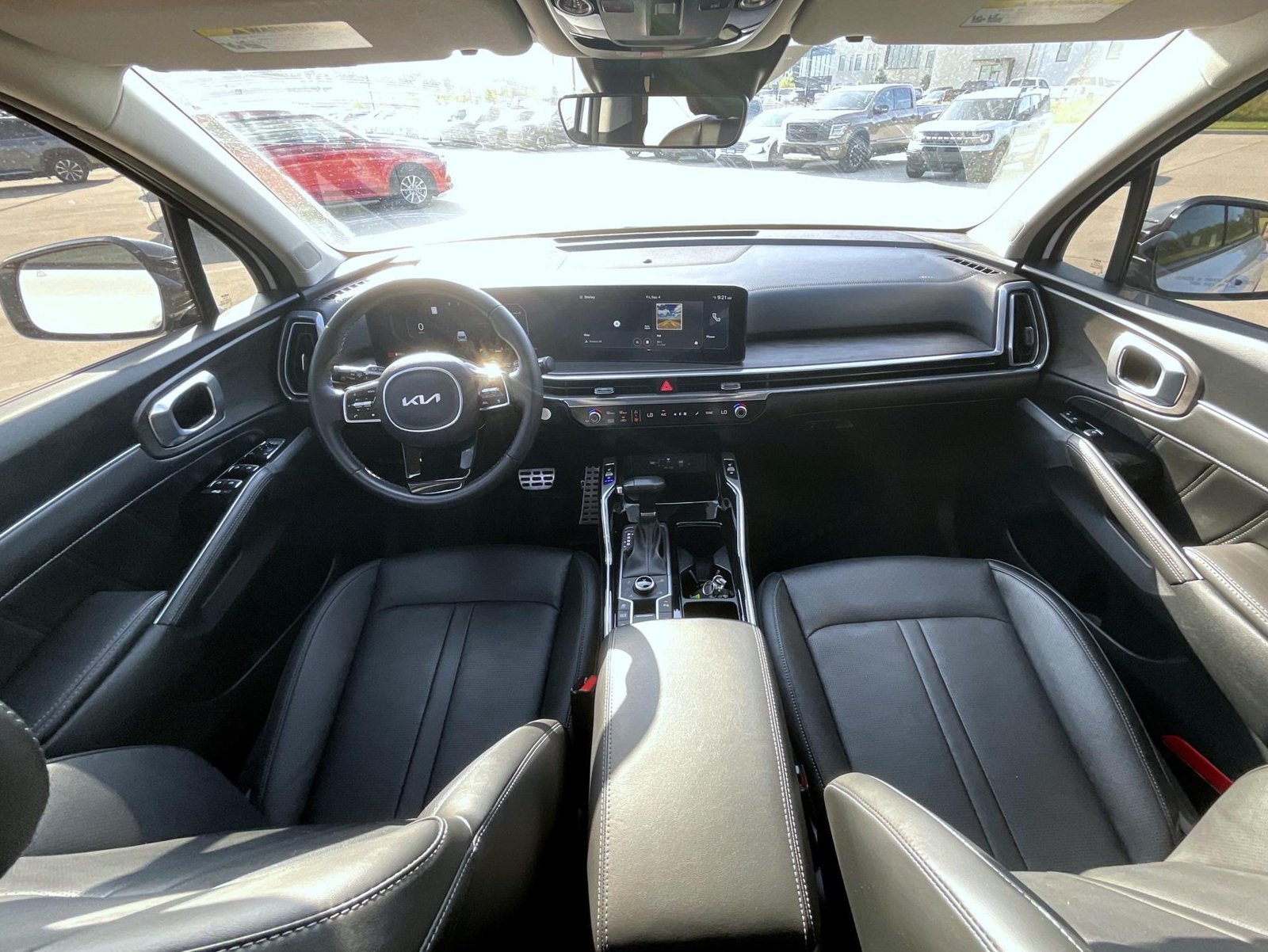 Used 2025 Kia Sorento SX AWD/4WD image 15