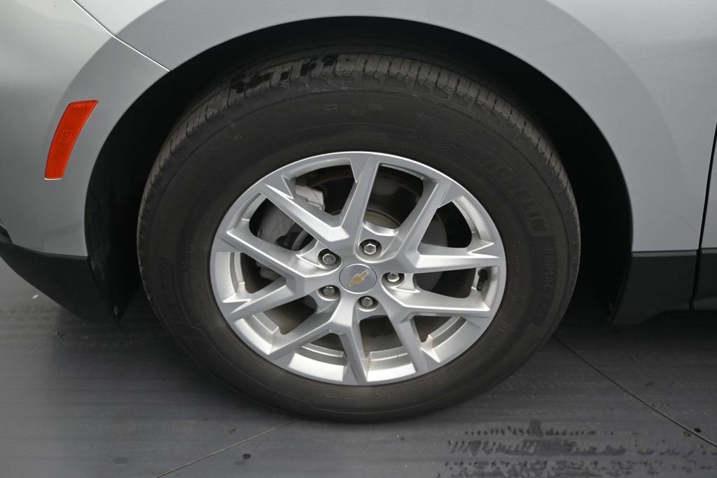 Used 2022 Chevrolet Equinox LT FWD image 9
