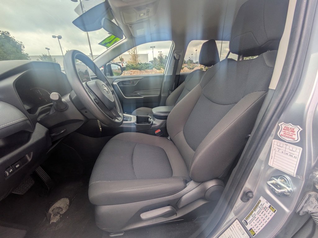 Used 2024 Toyota RAV4 LE AWD/4WD image 12