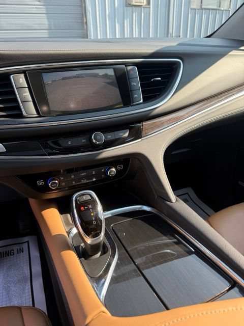 Used 2018 Buick Enclave Premium AWD/4WD image 15