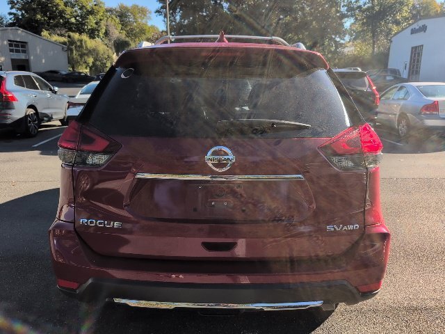 Used 2017 Nissan Rogue SV AWD/4WD image 6