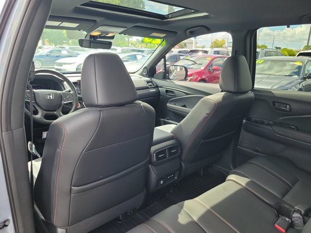 Certified 2025 Honda Passport TrailSport image 15