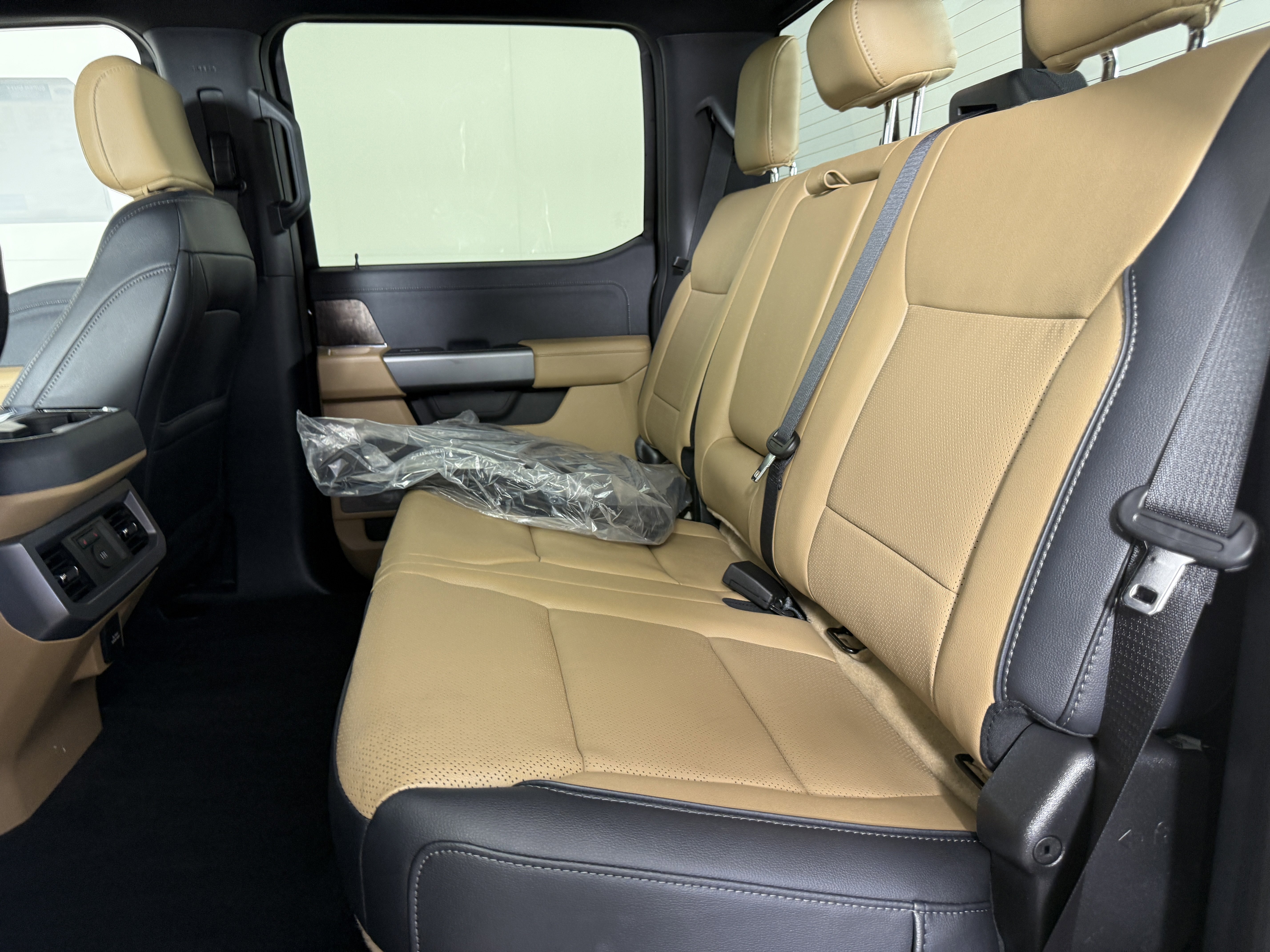 New 2026 Ford F250 Lariat image 16