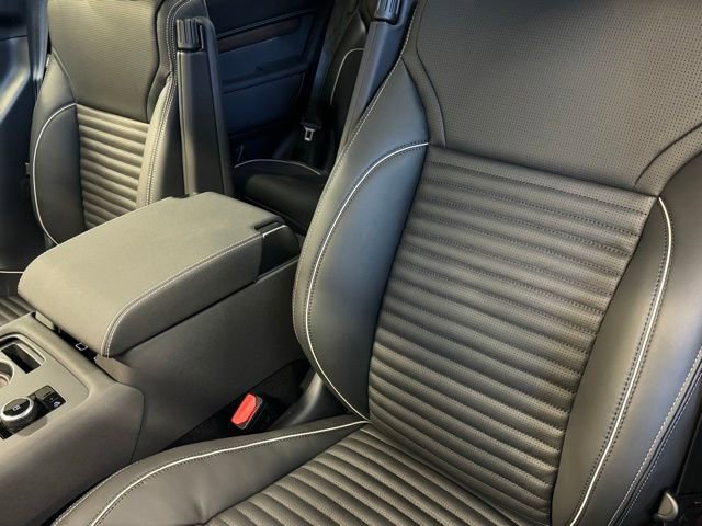 New 2024 Land Rover Discovery Dynamic SE image 20