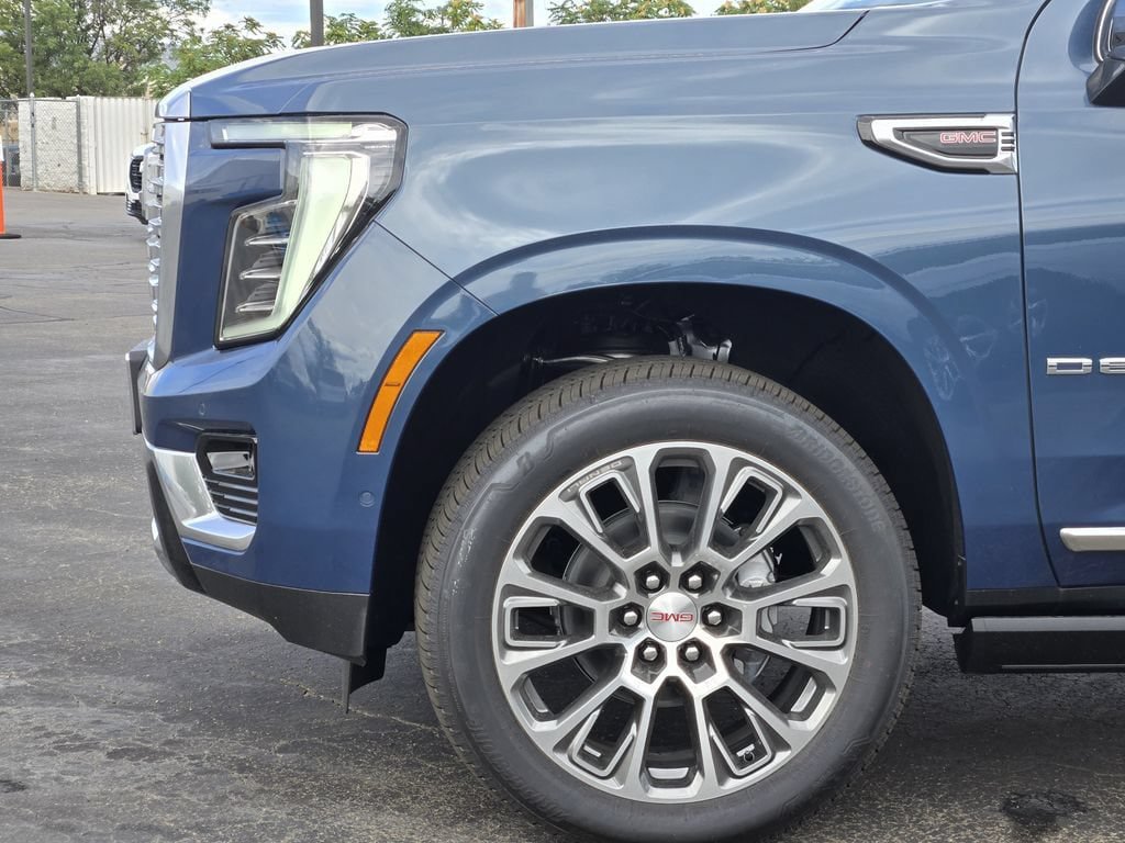 New 2026 GMC Yukon XL Denali w/ Denali Reserve Package AWD/4WD image 6