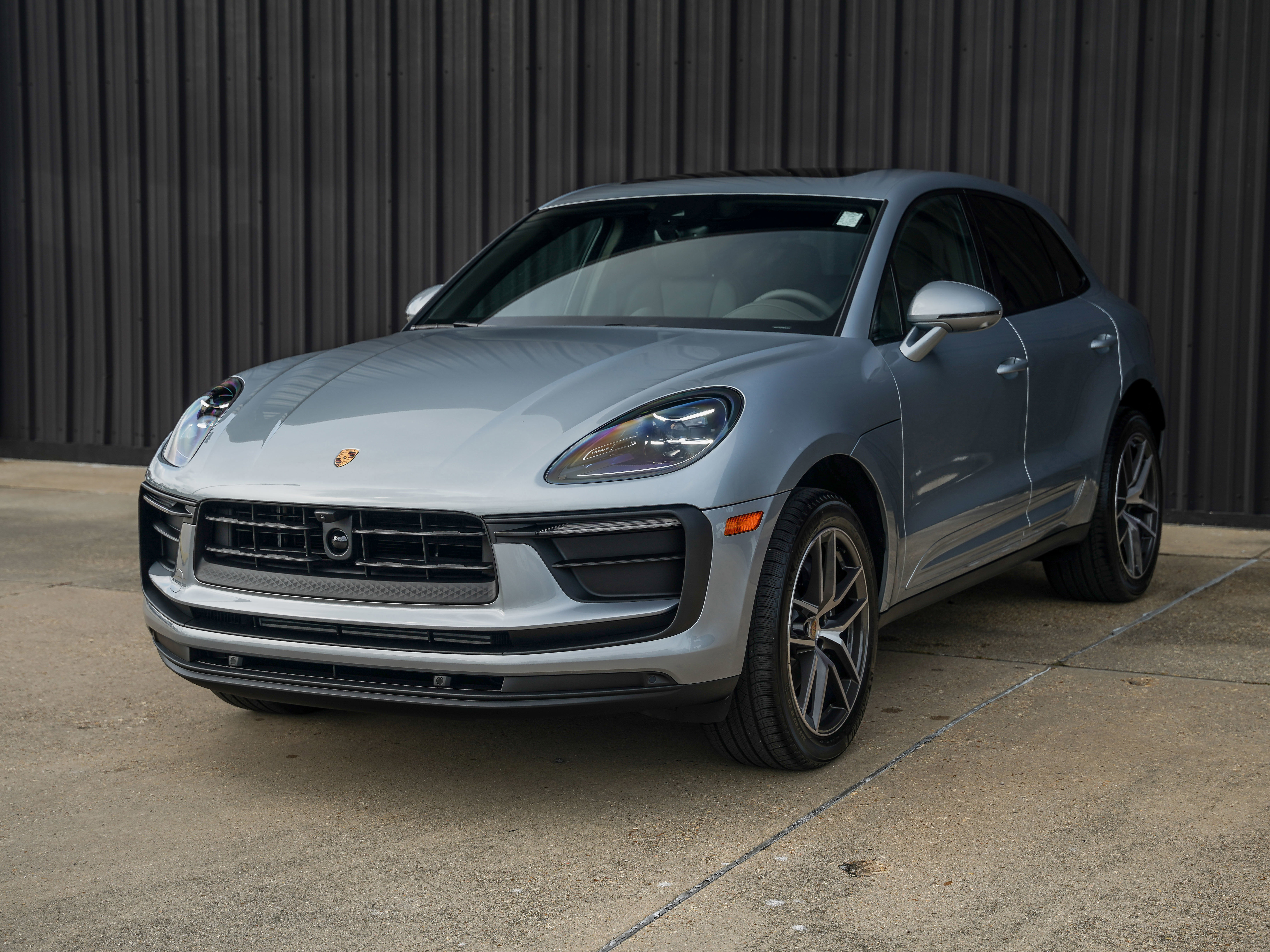 New 2026 Porsche Macan image 8