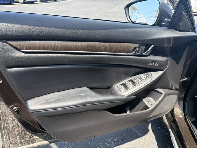 Used 2018 Honda Accord EX-L image 10