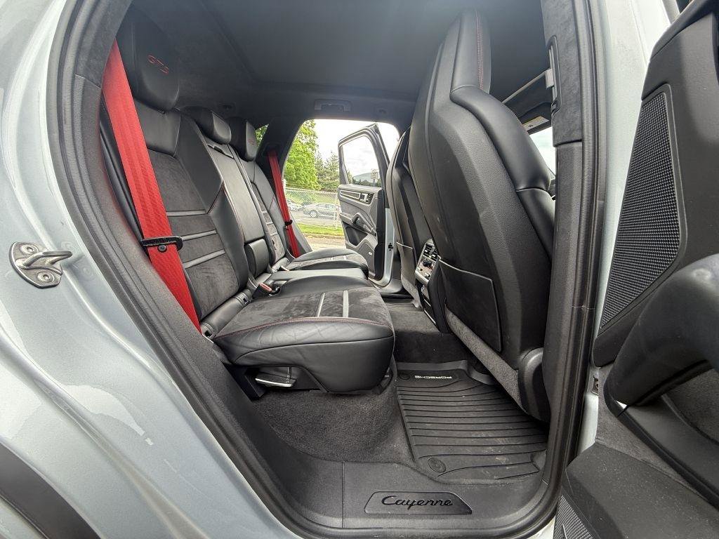 Used 2021 Porsche Cayenne GTS AWD/4WD image 24