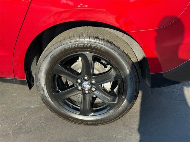 Used 2023 Buick Enclave Essence w/ Sport Touring Edition image 4