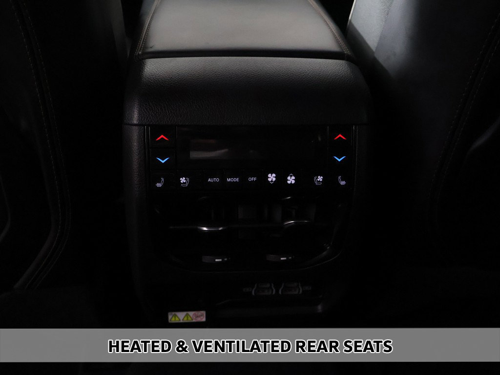 Used 2022 Jeep Grand Cherokee Summit AWD/4WD image 10