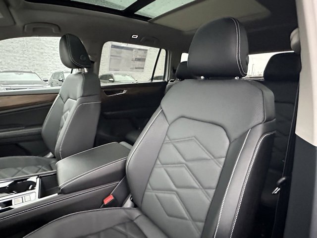 New 2026 Volkswagen Atlas SE image 28