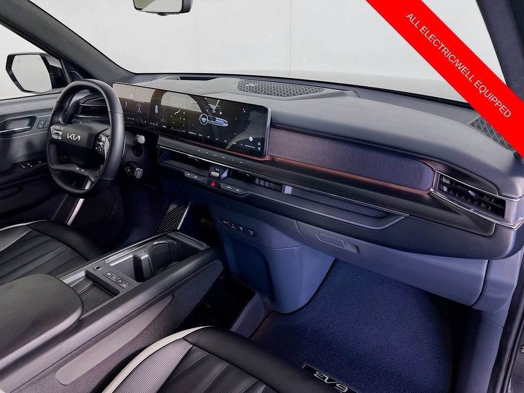 Certified 2024 Kia EV9 GT-Line AWD/4WD image 33