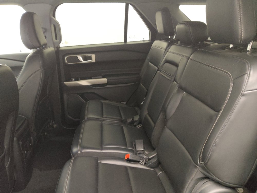 Used 2023 Ford Explorer XLT w/ Equipment Group 202A image 18