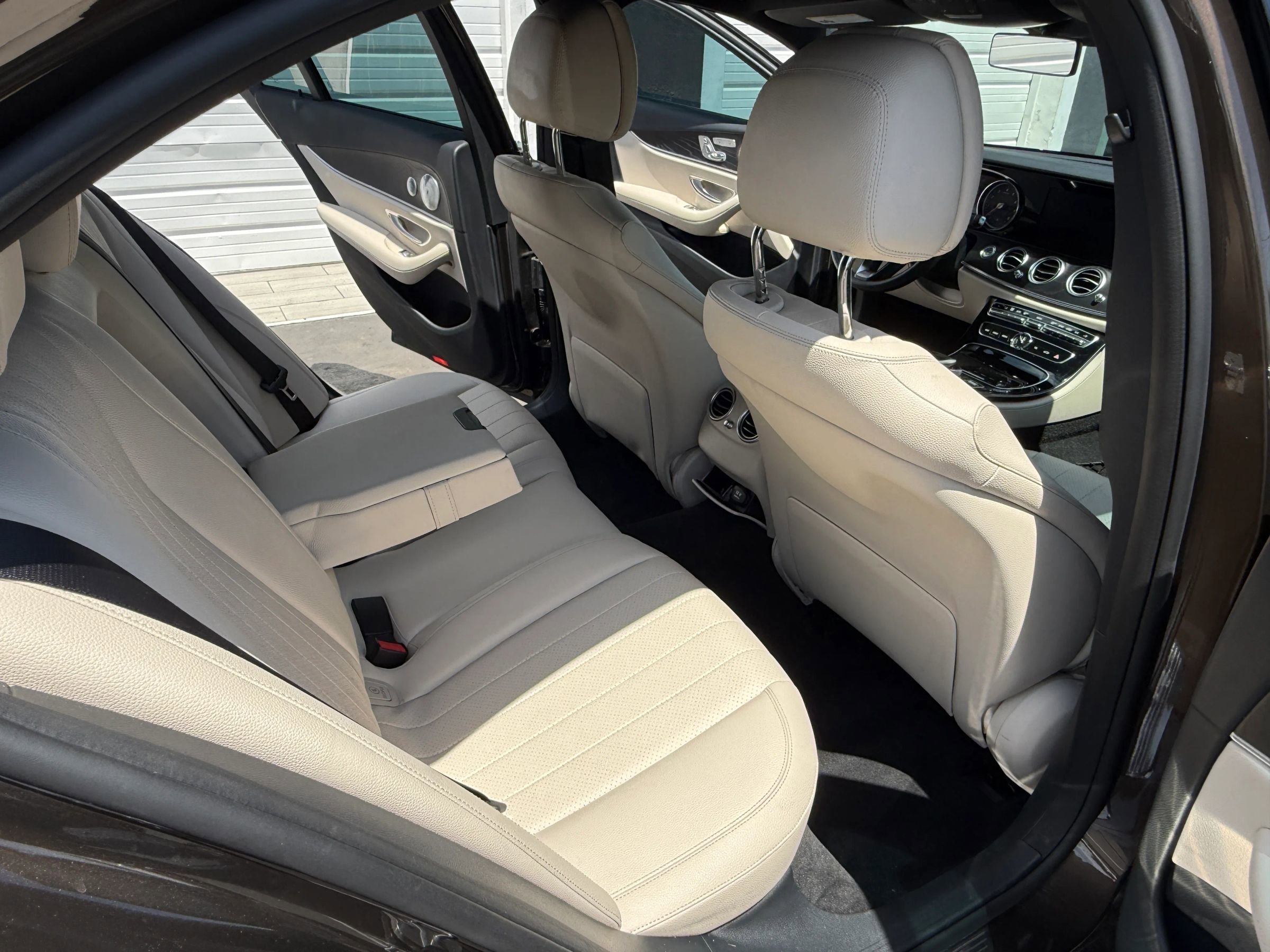 Used 2017 Mercedes-Benz E 300 4MATIC image 16