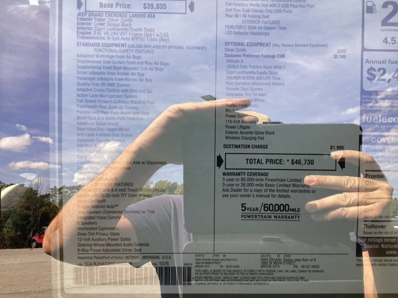 New 2025 Jeep Grand Cherokee Altitude image 17