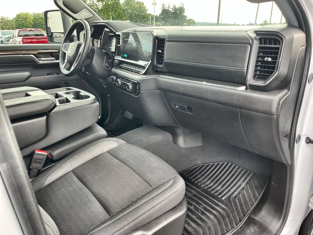 Used 2024 Chevrolet Silverado 2500 LT w/ Convenience Package AWD/4WD image 19