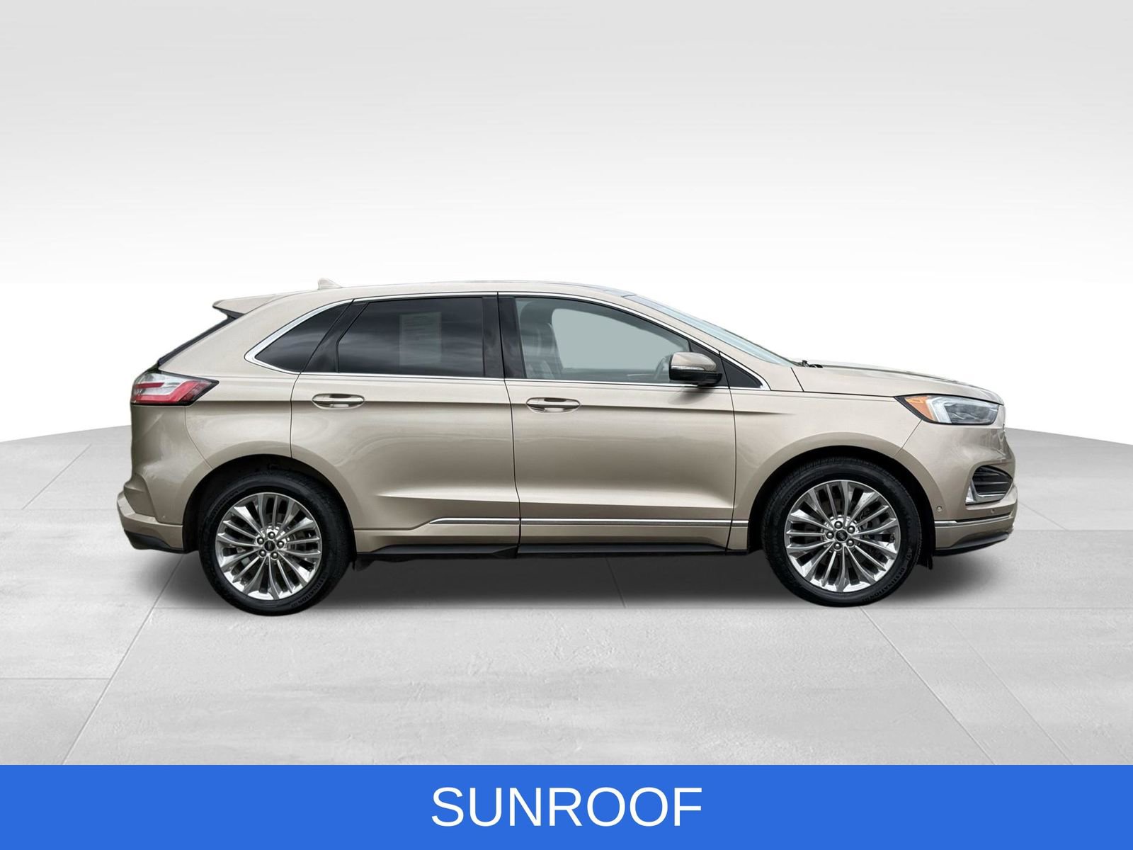 Used 2020 Ford Edge Titanium w/ Equipment Group 301A AWD/4WD image 12