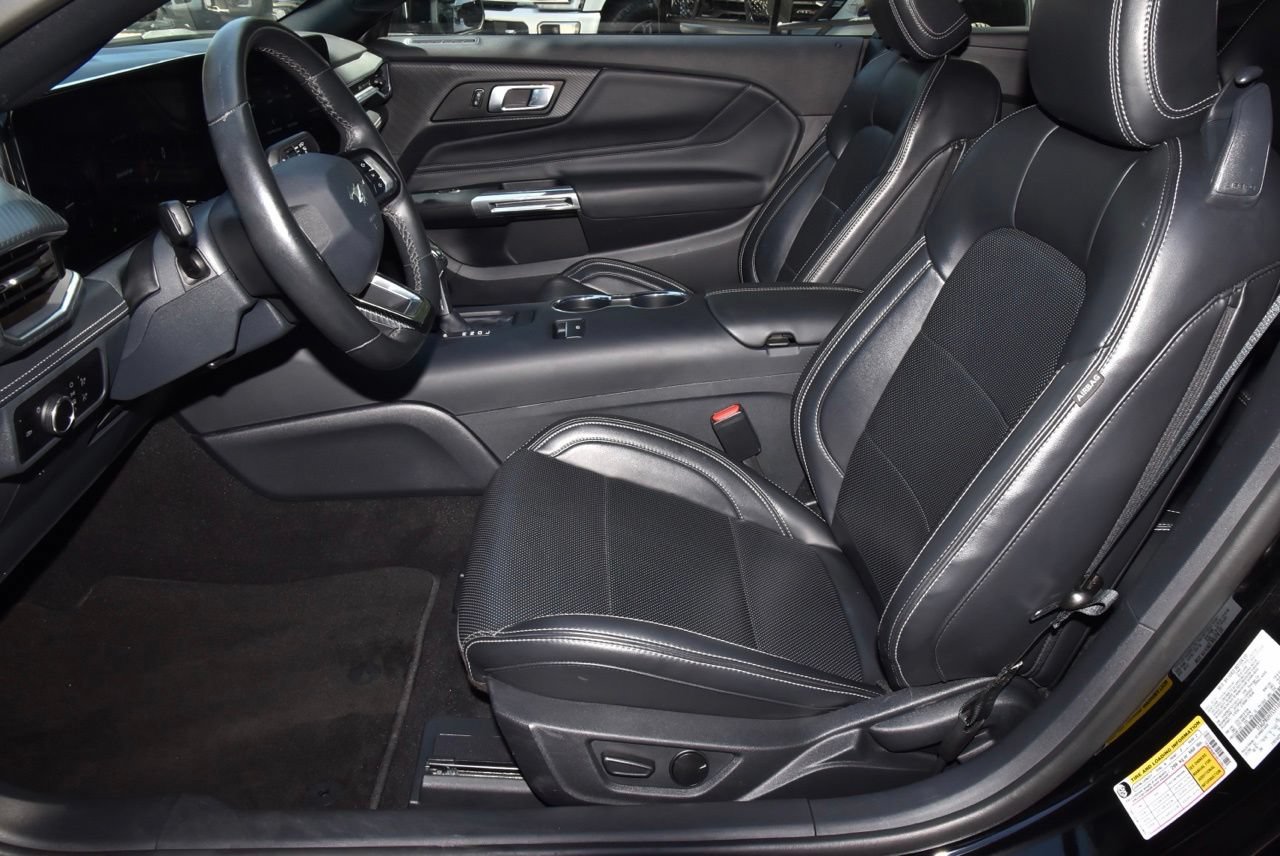 Used 2025 Ford Mustang Premium RWD image 14