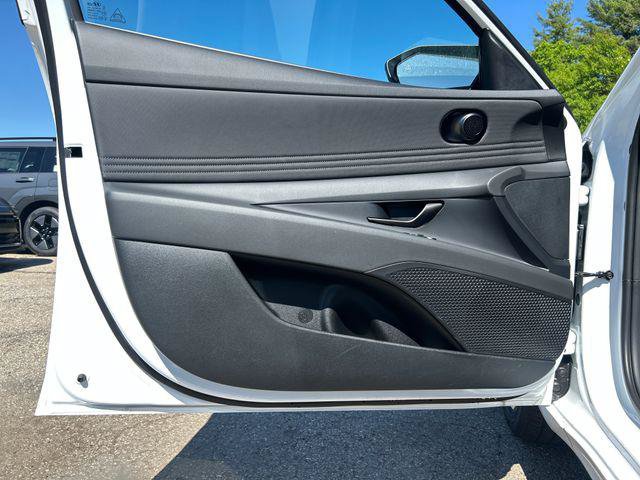 New 2026 Hyundai Elantra SEL Sport Premium w/ Cargo Package FWD image 13