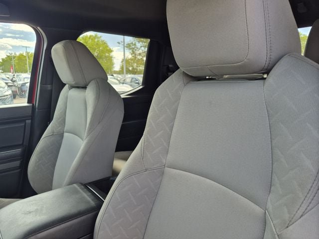 Used 2024 Toyota Tacoma SR5 AWD/4WD image 18