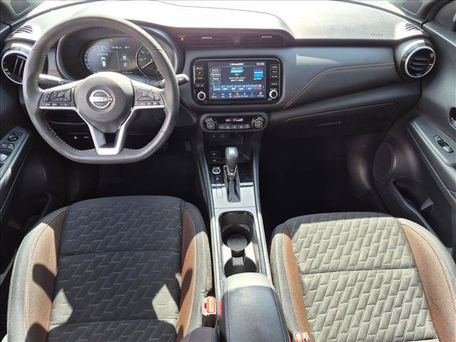 Used 2022 Nissan Kicks SR FWD image 16