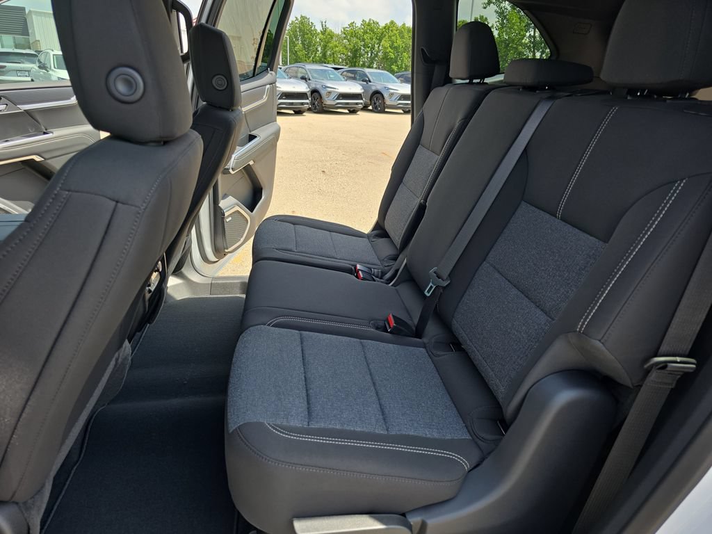 New 2026 GMC Acadia Elevation FWD image 15