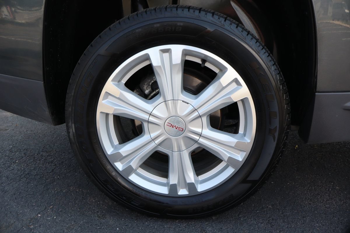 Used 2017 GMC Terrain SLE w/ Driver Alert Package I AWD/4WD image 42