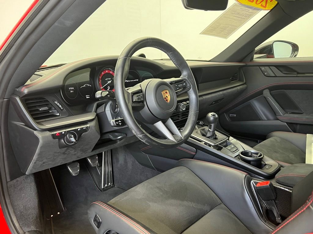 Certified 2022 Porsche 911 Carrera GTS RWD image 4