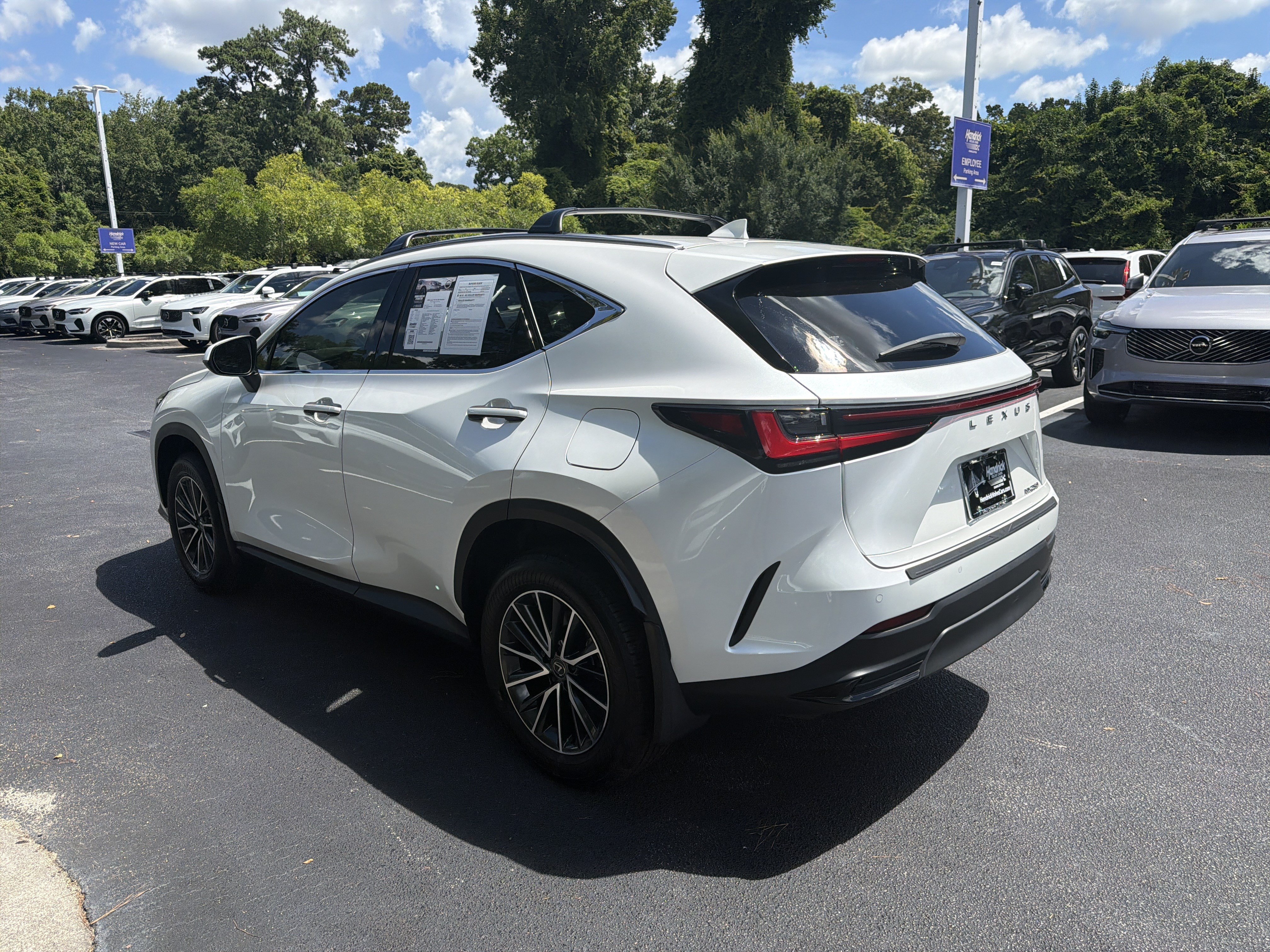 Used 2024 Lexus NX 250 FWD w/ Cold Area Package image 8