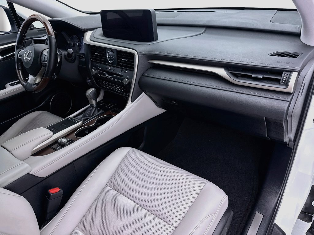 Used 2020 Lexus RX 350L FWD w/ Premium Package image 16