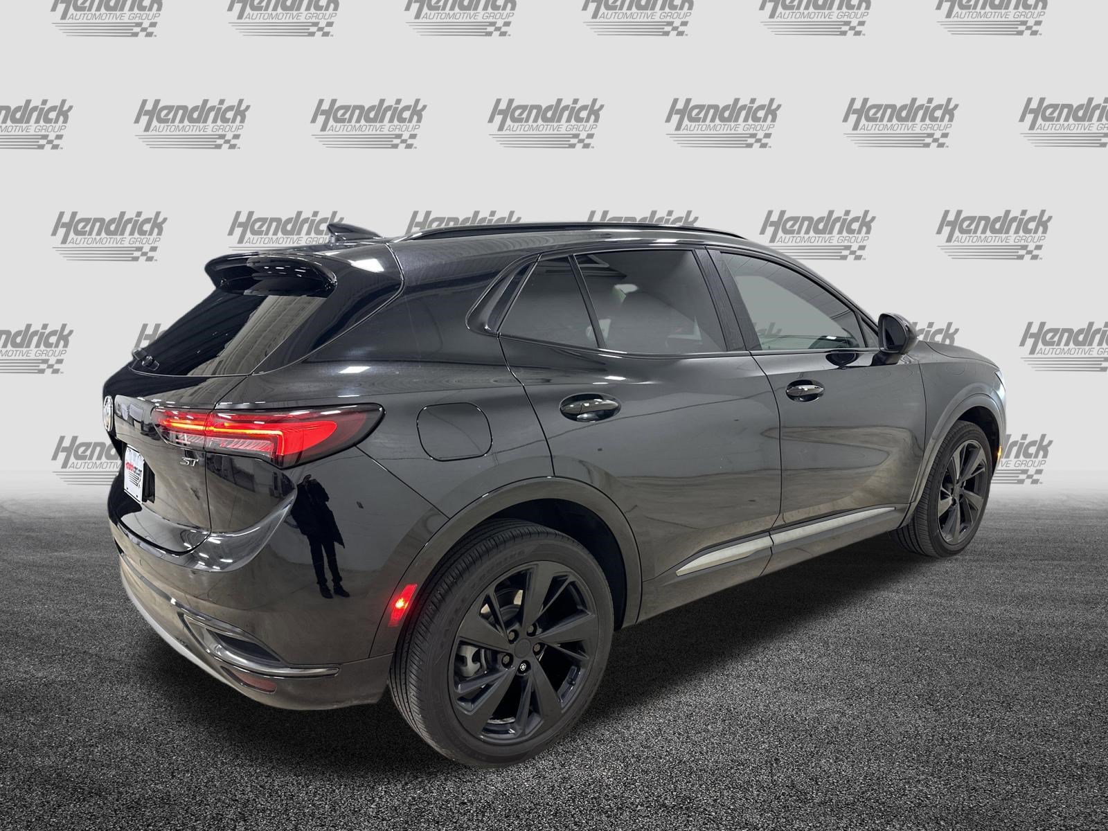 Used 2021 Buick Envision Essence w/ Technology Package I image 10