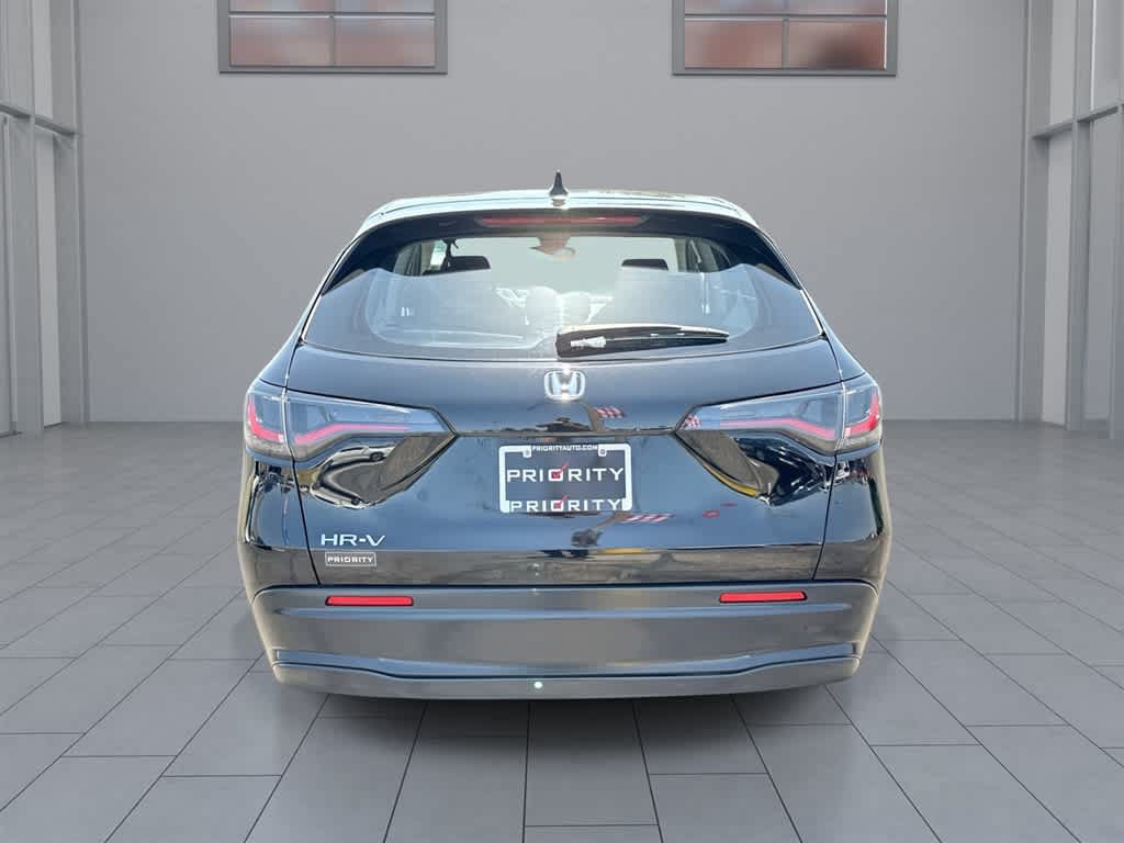Certified 2023 Honda HR-V LX image 9