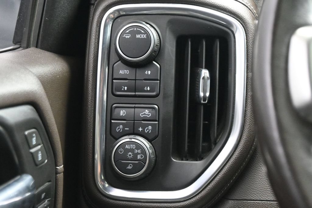 Used 2022 Chevrolet Silverado 1500 LTZ w/ LTZ Convenience Package II AWD/4WD image 25