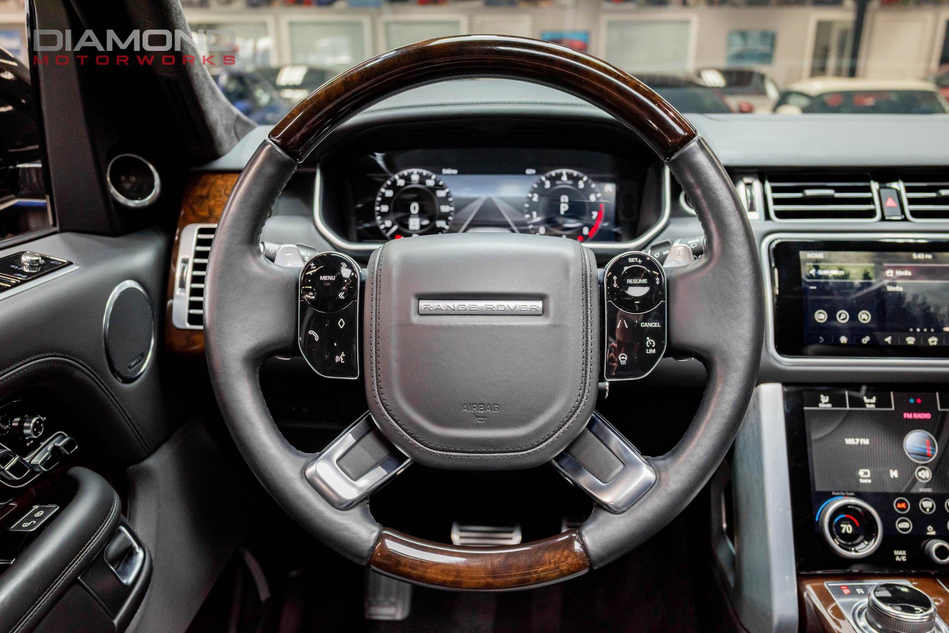 Used 2019 Land Rover Range Rover Autobiography image 54