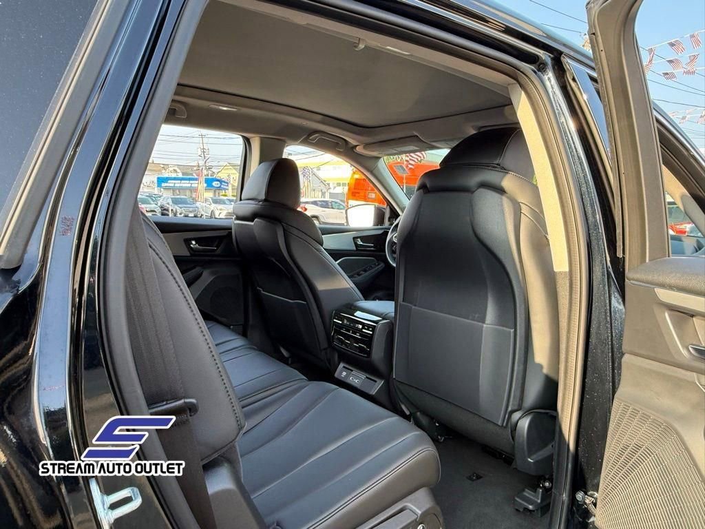 Used 2023 Acura MDX SH-AWD image 18